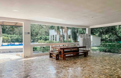 Santa Fe de Antioquia Villa | FINCA BETLEL, CON UNA INCREIBLE PISCINA, DISFRUTA Y RELAJATE