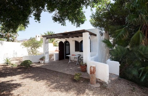 El Pozo de los Frailes Villa | Finca 'Casa Parque Natural 2 - 5' avec vue sur les montagnes, piscine et Wi-Fi.