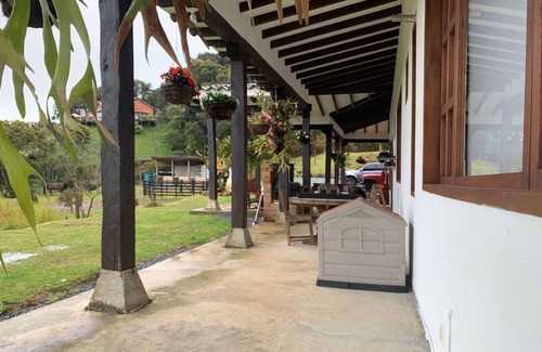 Envigado Maison | Finca con Caballos y Barbacoa en Envigado, Antioquia