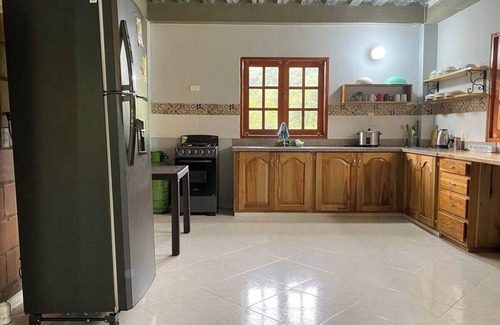 San Rafael Maison | Finca con Piscina en San Rafael a 1 Minuto del rio con Wifi Para 6 a 12 Personas