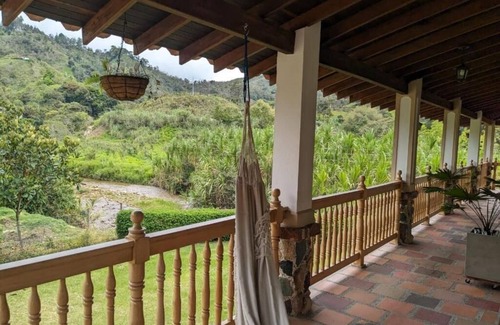 Santo Domingo Maison | Finca Curva de Paraíso