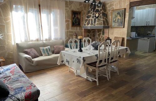 Piqueras del Castillo Maison | Finca La Marquesa - Cuenca