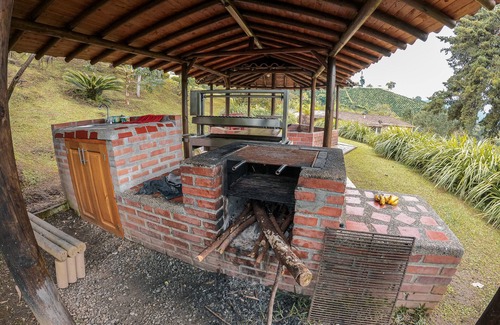 Guatape Maison | FINCA NUEVA ZELANDA By Gandolfo LAKE VIEW FOR 15 PEOPLE