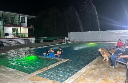 Vergara Maison | Finca turística el paraíso es aqui