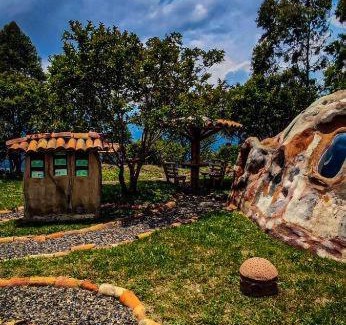 Pacho Autre | Finca Villa Beatriz