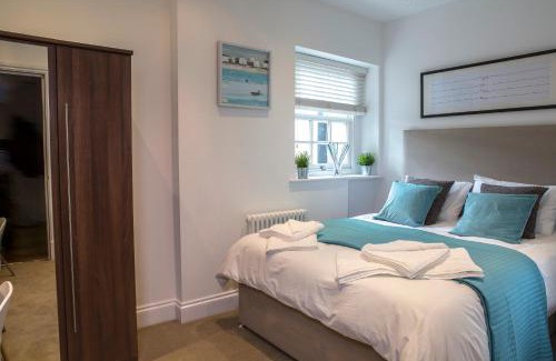 Finchley Church End Appartement | Finchley Central Luxury 3 bed triplex loft style apartment