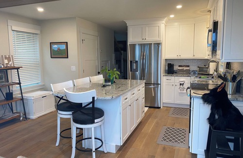 Laconia Maison | Find peace and get centered at Midpoint on Paugus Bay, Lake Winnipesaukee, NH.