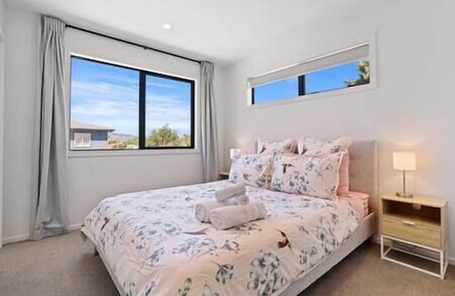 Linwood Appartement | Find Your Modern Oasis in the Heart of City U4, Find Your Modern Oasis in the Heart of City U4 (5764