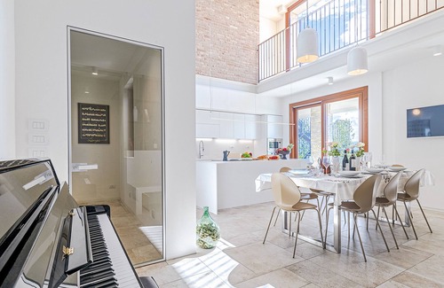 Neive Villa | Belle villa contemporaine avec piscine et vue sur les vignobles! - Villa Bianca