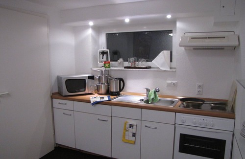 Bad Wilhelmshoehe Appartement | Amende - Calme - Pratique pour les transports: Appartement "Hugo37" au Bergpark Bad Wilhemlshöhe