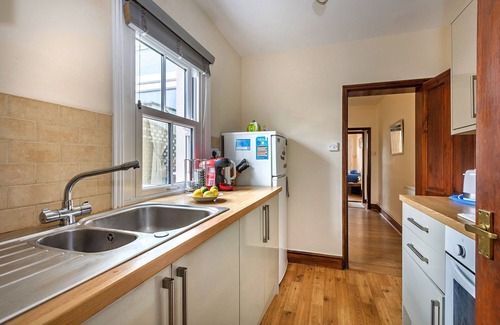 Overstrand Chalet De Ski | Finest Retreats - Cliff Road