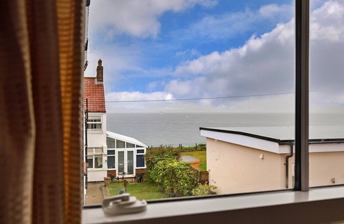 Overstrand Chalet De Ski | Finest Retreats - Cliff Road