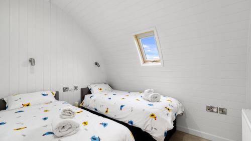 Hertford Chalet De Ski | Finest Retreats - The Chicken Coop