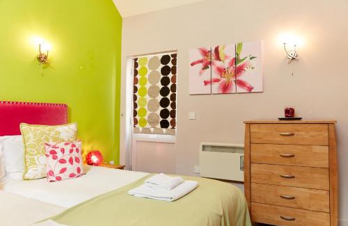 Dalbury Lees Maison | Finest Retreats - The Pig Barn