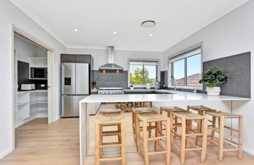 Caves Beach Maison | Finns at Caves Beach Resort