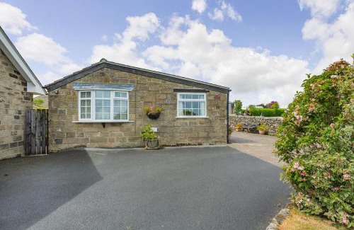 Ripley Maison | Fir Tree Stables