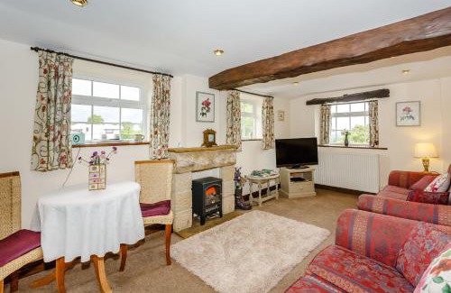 Ripley Maison | Fir Tree Stables