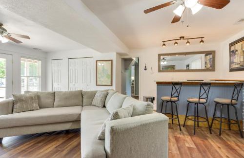 Roach Maison | Fire Pit and Dock Lake of the Ozarks Retreat!