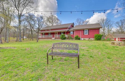 Trenton Maison | Fire Pit and Game Room Lakefront Escape in Trenton!