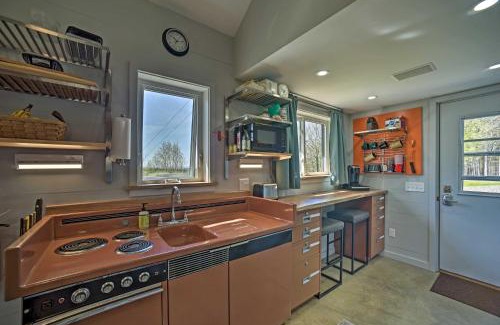 Milford Appartement | Fire Pit and Gas Grill Secluded Studio in Milford!