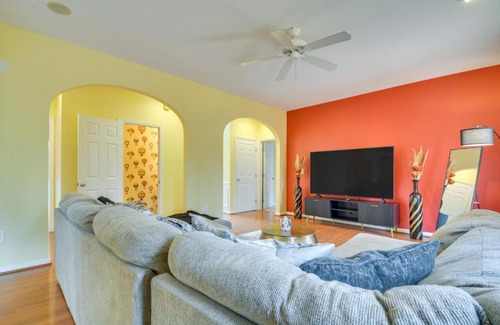 Holly Glen Maison | Fire Pit and Pool Access Quiet Holly Springs Home
