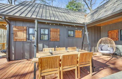 Rusk Maison | Fire Pit, Deck and Grill Charming Rusk Cabin!