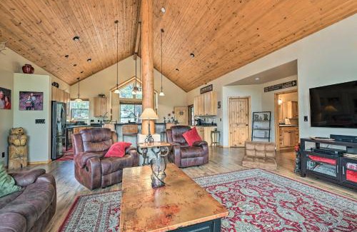Groom Creek Maison | Fire Pit, Deck and Grill Serene Prescott Cabin!