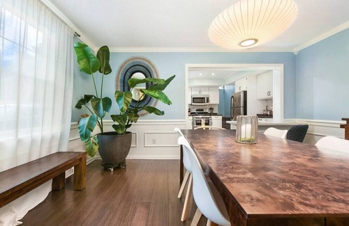 Bloomfield Maison | Fire Pit + Family Friendly + Great Location!
