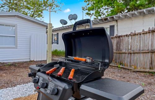 College Park Maison | Fire Pit + Grill + 2MI to DT Orlando