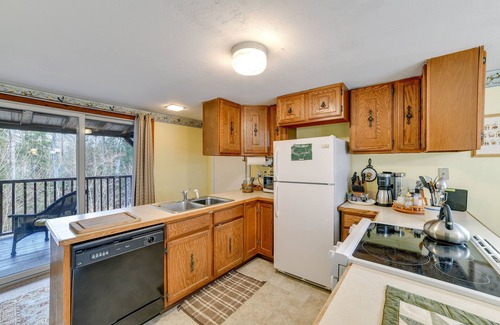 Walton Maison | Fire Pit & On-Site Pond: Wooded Walton Home!