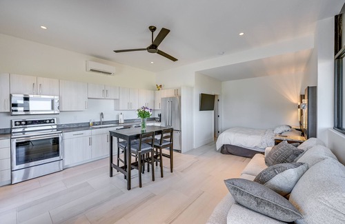 San Tan Valley Appartement | Peaceful Queen Creek Studio w/ Fire Pit & Views
