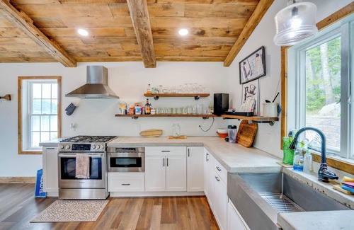 Averill Park Maison | Fire Pit + Views: Crooked Lake Group Getaway!