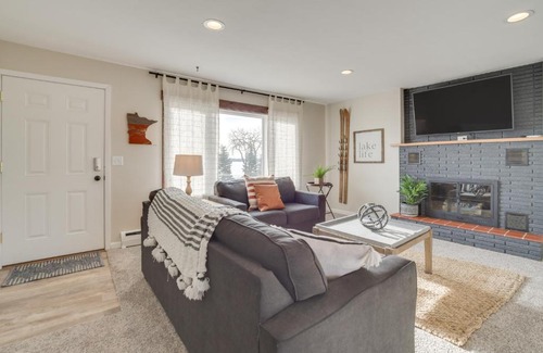 Detroit Lakes Appartement | Fire Pit, Waterfront and Boat Dock Detroit Lake Gem