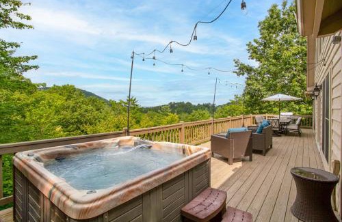 Townsend Maison | Firefly Ridge MTN View Hot Tub Theater GAMES