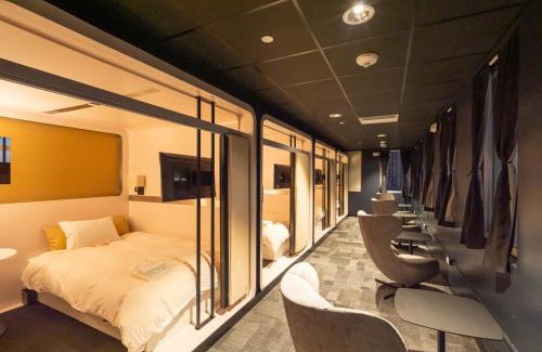 Waikiki Hôtel | First Cabin International Hawaii