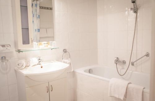 Wijk van de Squares Hôtel | First Euroflat Hotel