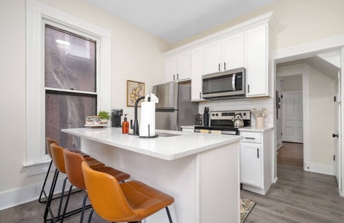 Victorian Village Appartement | First Floor Apt | Newly Remodeled | Steps from OSU