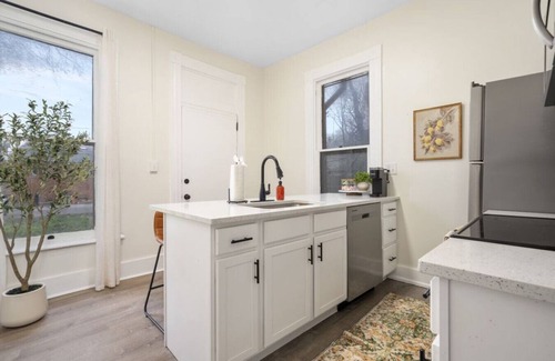 Victorian Village Appartement | First Floor Apt | Newly Remodeled | Steps from OSU