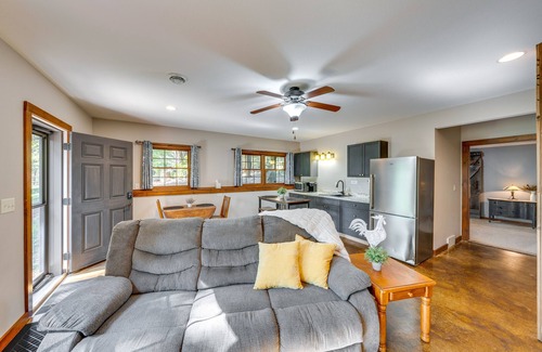 Belleville Appartement | First-Floor Belleville Apartment with Patio!