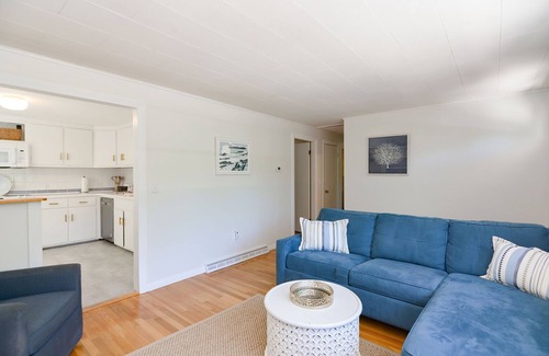 Rockport Maison | First Light: Long Beach Living