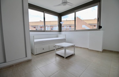 Molinell Appartement | APPARTEMENT DE PLAGE DE PREMIÈRE LIGNE AVEC VUE SUR LA MER. WIFI