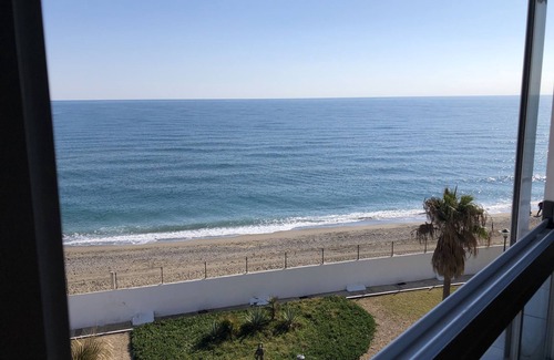 Carretera de Cadiz Appartement | First line of the beach Malaga capital