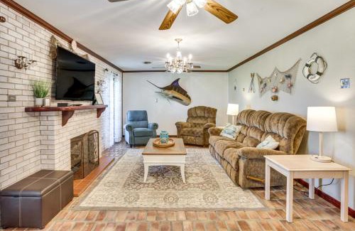 Chauvin Maison | Fish and Explore Serene Home on Bayou Petit Caillou
