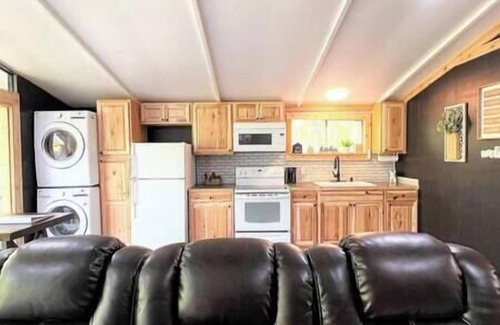 Jefferson Maison | Fish Cabin at the Pines