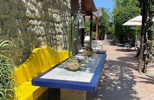 Panza Appartement | "Fish Cottage" with garden, swimming pool and spa hot tub