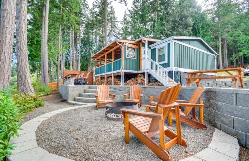 Port Ludlow Maison | Fish, Crab and Clam Waterfront Gem in Port Ludlow
