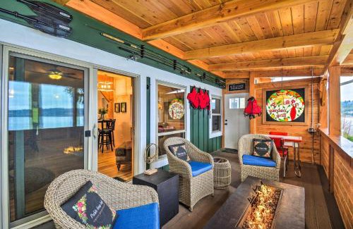 Port Ludlow Maison | Fish, Crab and Clam Waterfront Gem in Port Ludlow