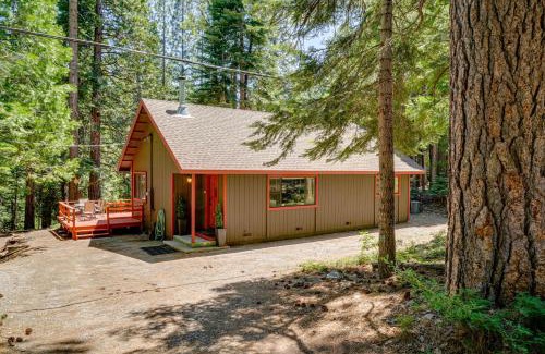 Alta Maison | Fish, Hike and Ski Remote Cabin 30 Mi to Truckee