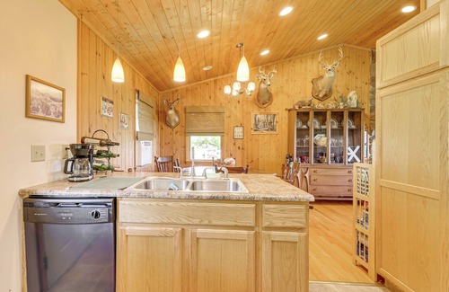 Doe Hill Cabine | NOUVEAU-Doe Hill Cabin w / Firepit 11mi to Trout Fishing