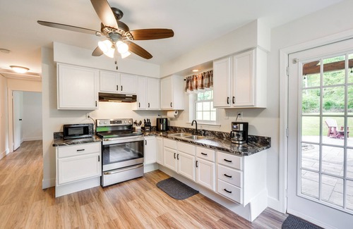 Dewart Maison | Fish, Hunt & Hike: Pet-Friendly Home in Allenwood
